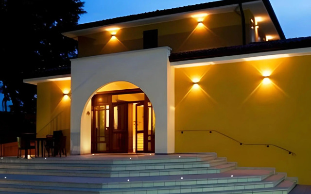 Villa Del Poeta