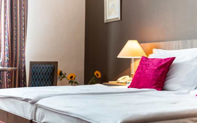Hotel Harmony