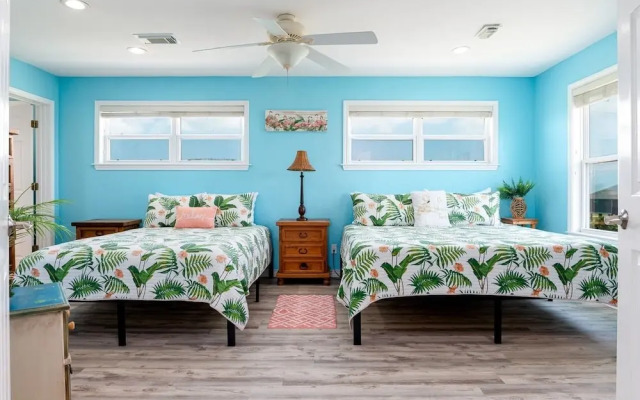 Selah 3 Bedroom Home by RedAwning