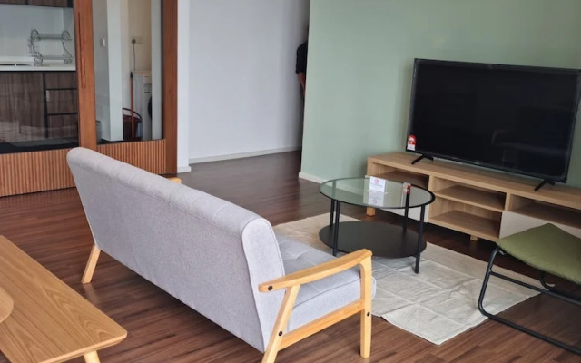 Una Residence By Maya