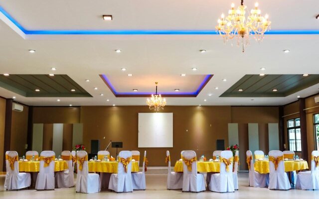 Friendship Hotel
