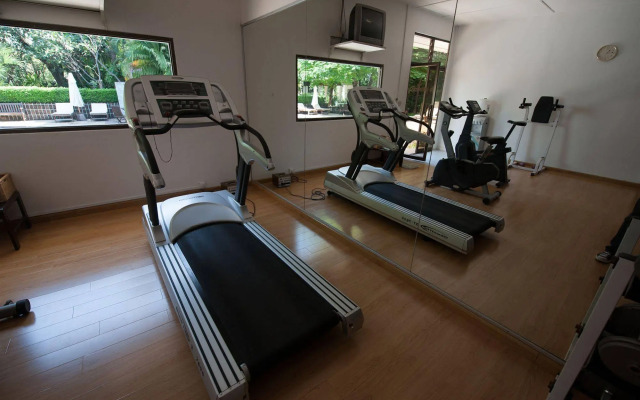 Embassy Place Apartments