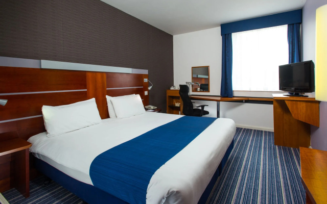 Holiday Inn Express Burton Upon Trent by IHG