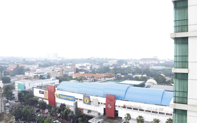 Strategic Studio Room Tamansari La Grande Apartment