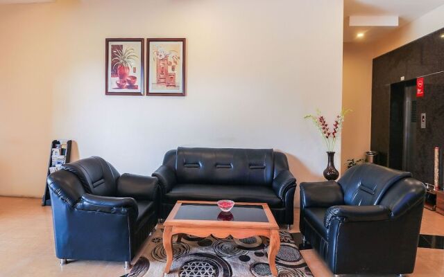 OYO 7583 Hotel Suraj Palace 1