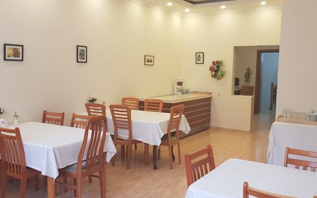 Garden Villa Hotel