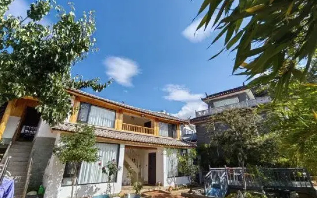 Bamboo Sea B&B (Sanyi International Airport Branch)