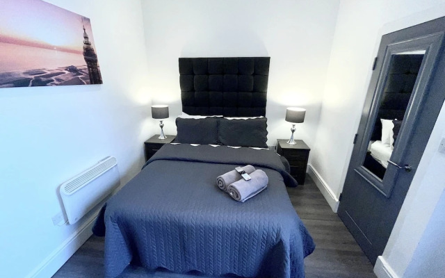 Albert Luxury Hottub and Jacuzzi Apartments