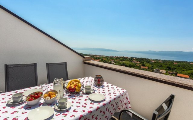Awesome Apartment in Rijeka With Wifi and 2 Bedrooms