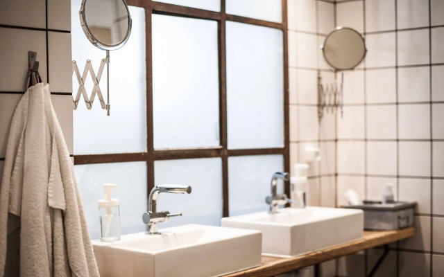 Woodah Boutique Hostel