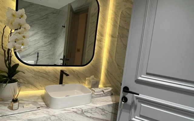 The Key - Luxury Apartment