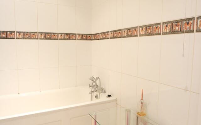 2 Bedroom Flat Near Angel