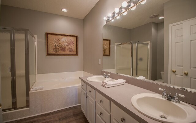 Legacy Villa 302
