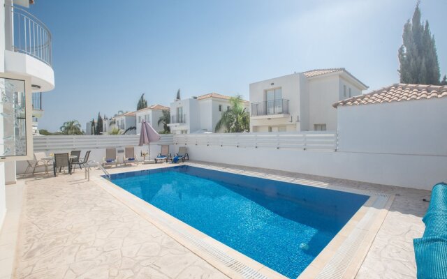 "villa Megan,modern 3bdr Villa,close To The Beach"