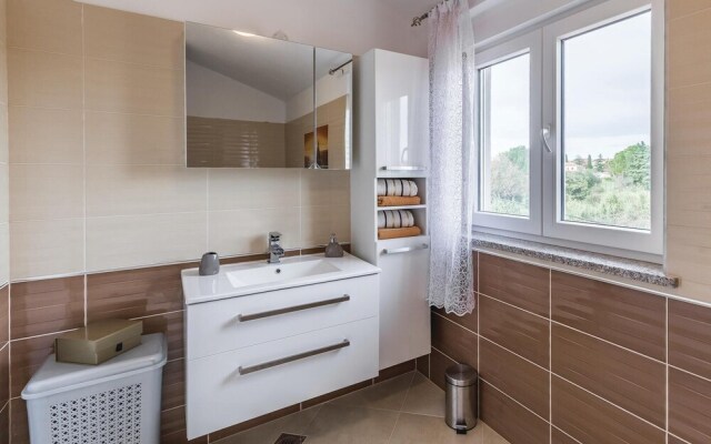 Amazing Home in Skatari With Wifi and 3 Bedrooms