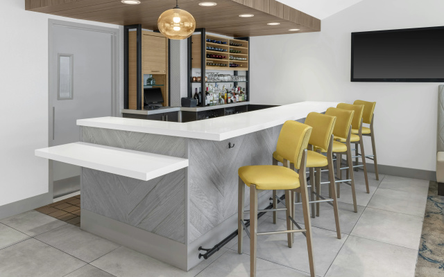 Hilton Garden Inn Queens/JFK Airport