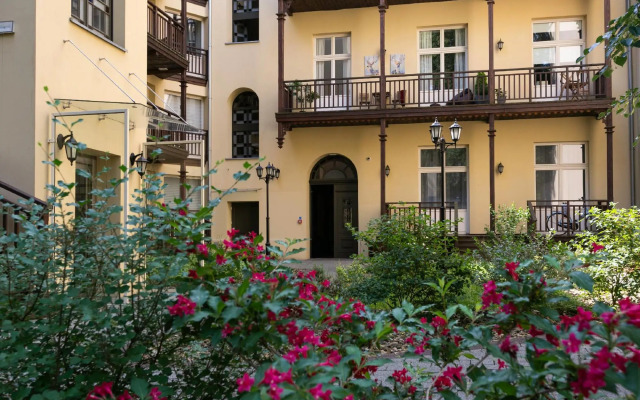 Antigua Apartments