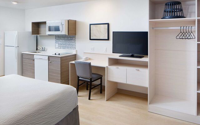 WoodSpring Suites Seattle Everett