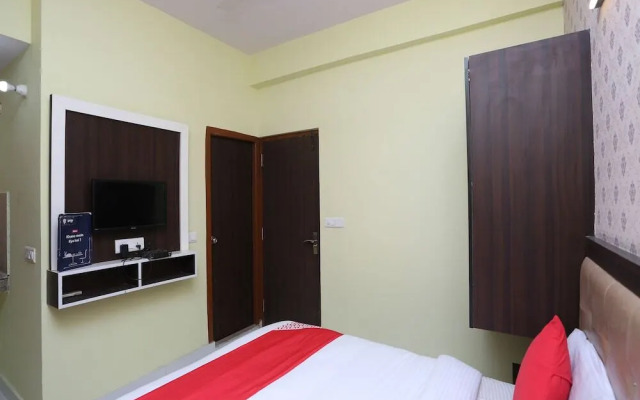 Chirag House By OYO Rooms