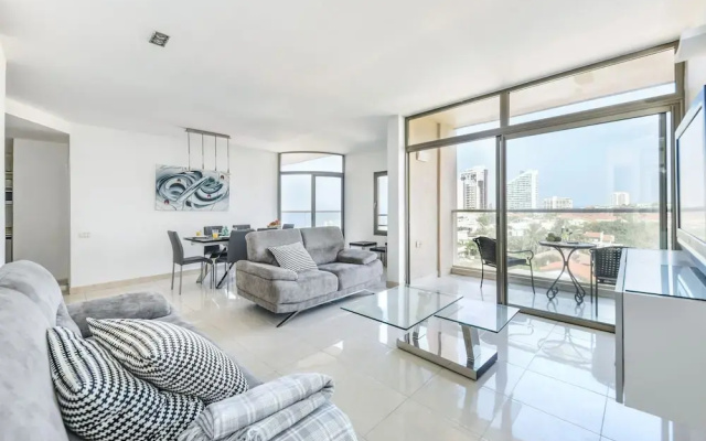 Herzliya Seaside Charming Home by Sea N' Rent