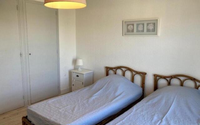 Appartement Le Lavandou, 2 pièces, 4 personnes - FR-1-308-82