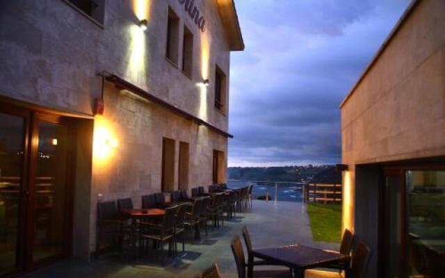Hotel La Colina
