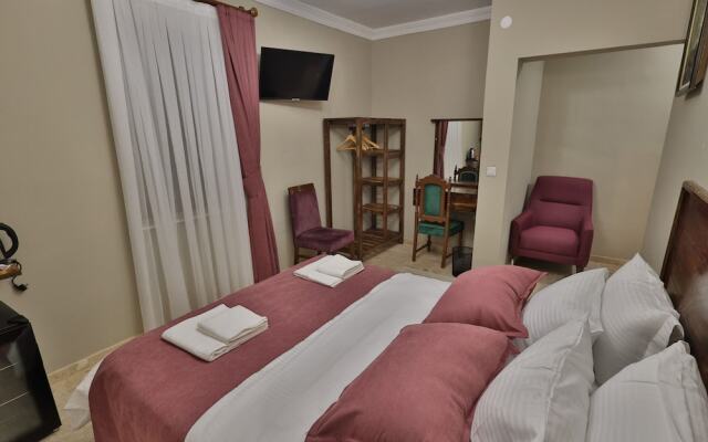 Yellow Stone Suites