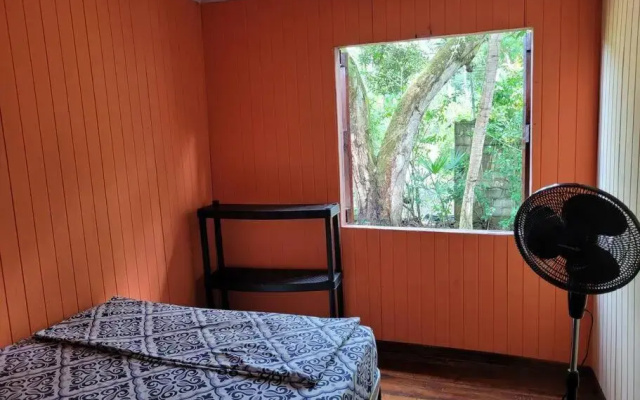 Casa Vero Cahuita, A 100 M. Del Parque Nacional