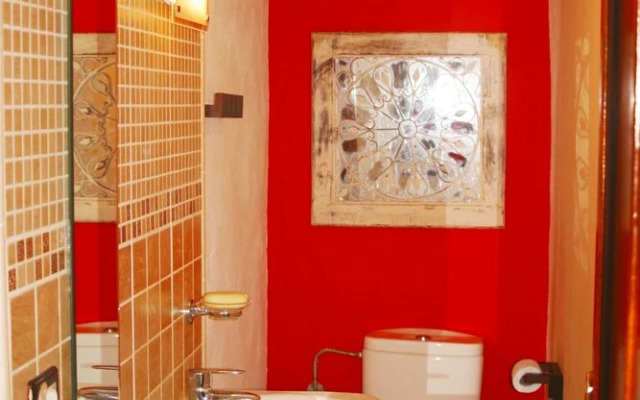 Remarkable 2-bed House in Arona