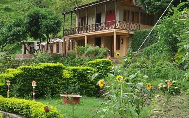 Perfectly Located Resort amidst Majkhali Woods