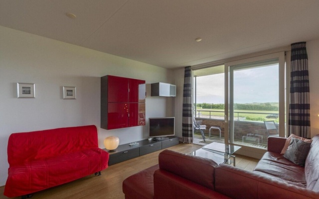 Cozy Apartment With Balcony