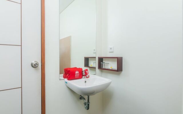 ZEN Rooms Seminyak Mertanadi