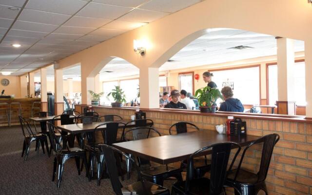 Premier Mountain Lodge and Suites