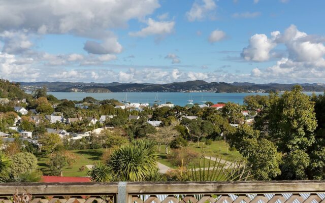Russell Top 10 Holiday Villas