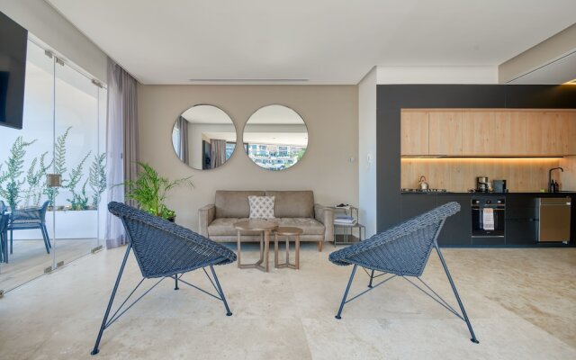 Maxwell Collection Romantic Zone