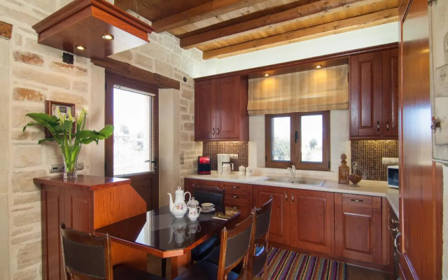 Saridakis Villa, a true mansion, By ThinkVilla