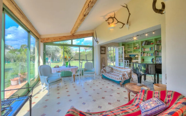 Maison Marine in Antibes