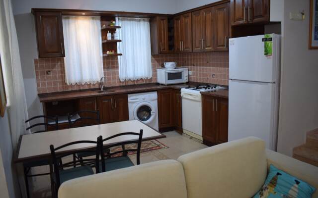 Yanar Villas