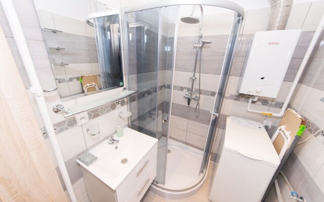 3-Bedroom Flat In City Center p4you pl