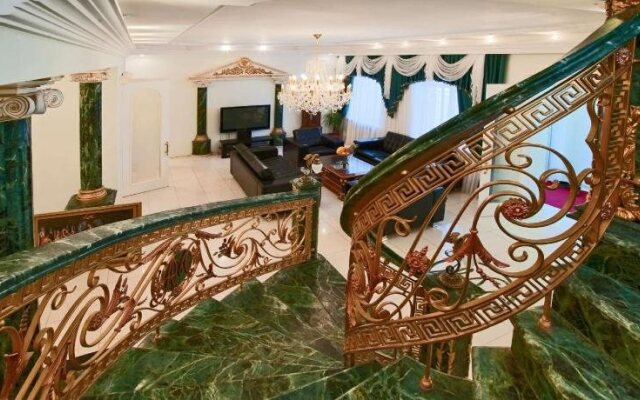 Tip Top Hotel