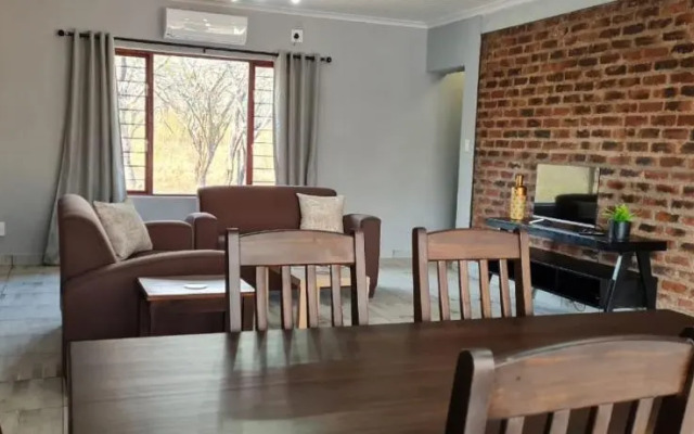 Makhulu's Bush House