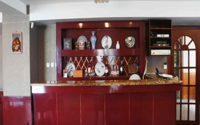 Qingzhou Hotel
