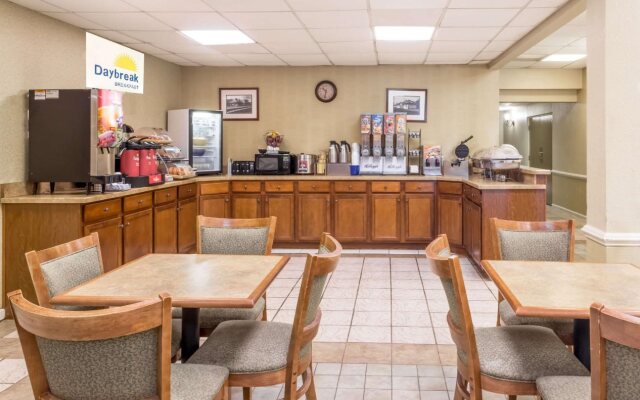 Days Inn by Wyndham Blacksburg Conference Center