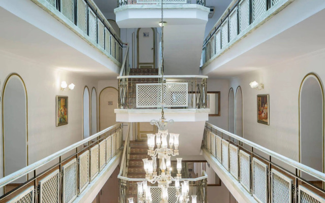 Adalya Port Hotel