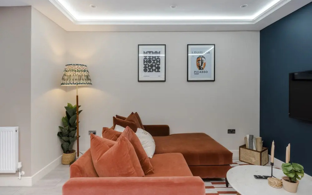 Your Apartment Shepherd's Bush