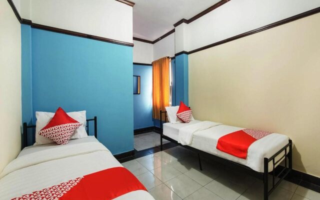 OYO 3892 Athaya Guesthouse Syariah
