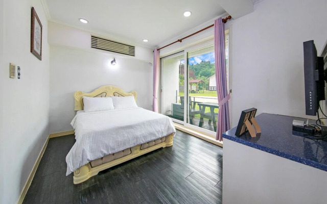 Nami Island O2 Pension