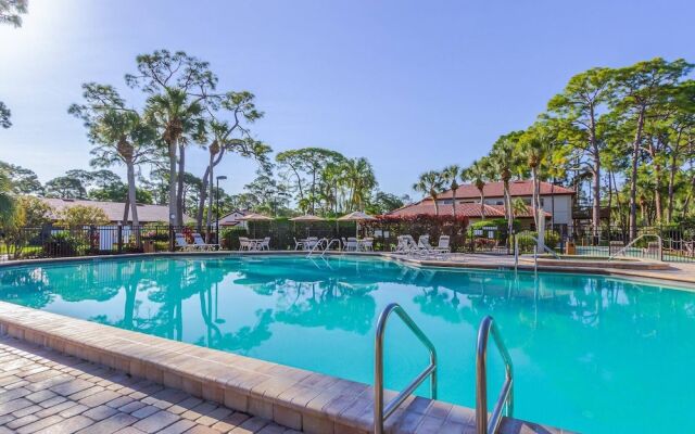 Yellow Pine Duplex Close to Pool & Tennis