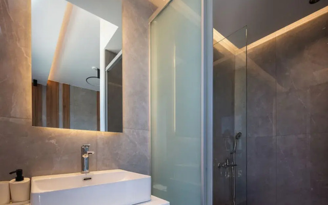 Four Horizons Luxury Villas