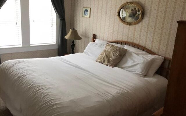 The Frogtown Inn And 6 Acres Restaurant